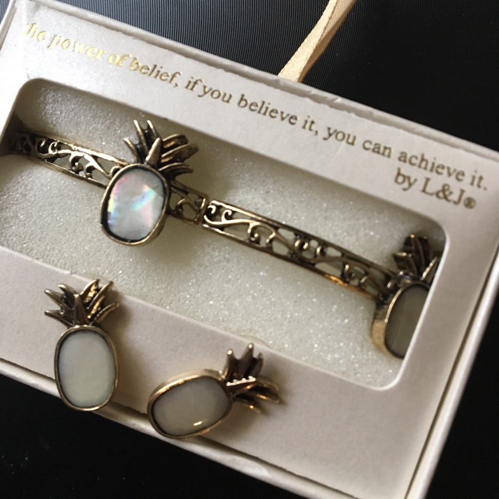 Earrings & Bracelet Set